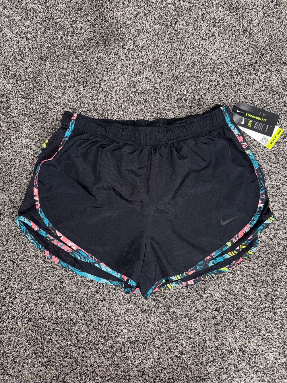 Nike Women’s Dri-FIT Solid Tempo Running Shorts – Size Large – NWT